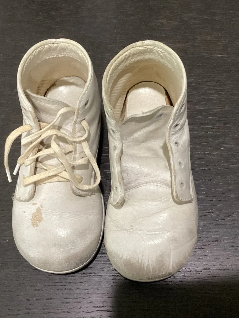 Vtg. Mid-century “Protectiv Walk” baby shoe, white leather these shoes were
